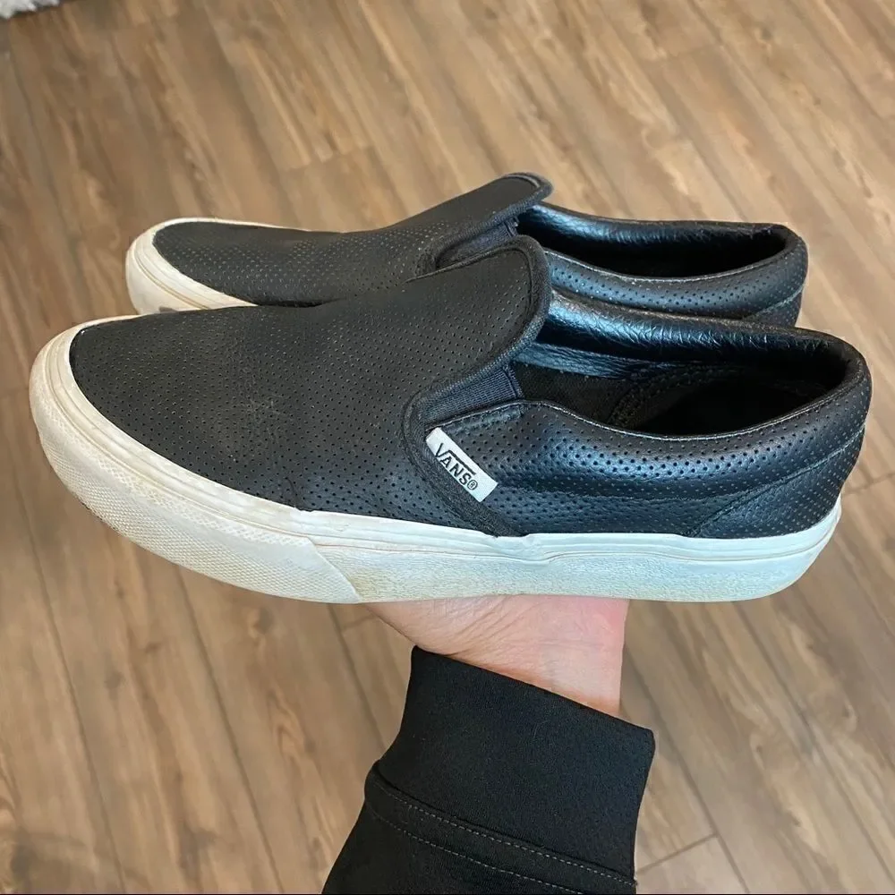 Vans perforated Leather Size 3
